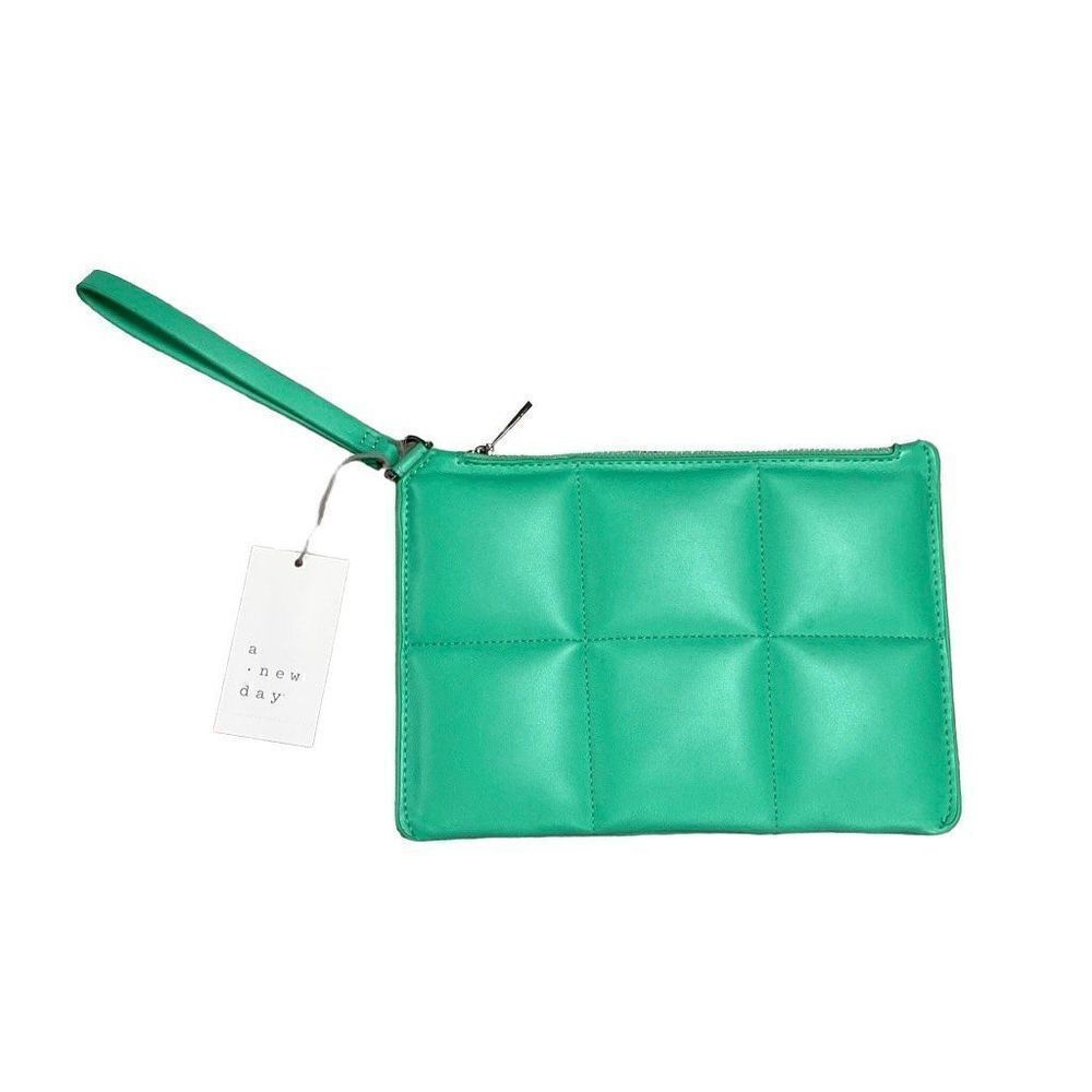 A New Day Emerald Green Wristlet Clutch Bag NWT